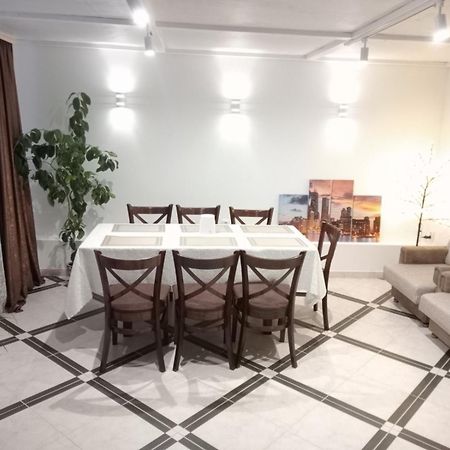 Pid Skeleyu Otel Lazeshchyna Dış mekan fotoğraf