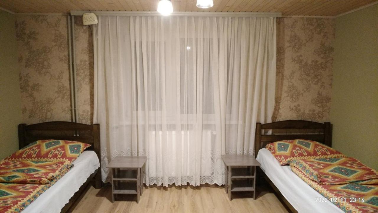 Pid Skeleyu Otel Lazeshchyna Dış mekan fotoğraf